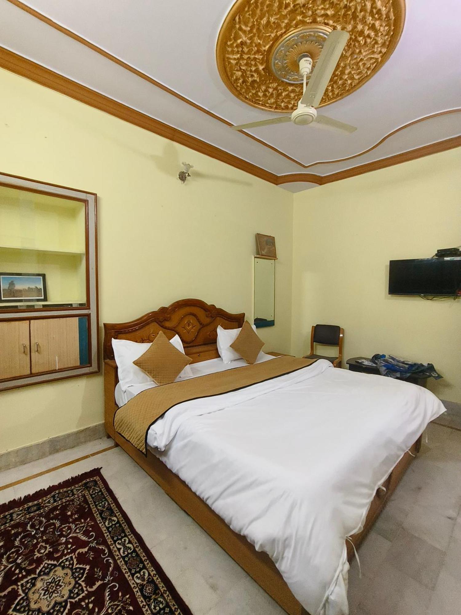 Hotel Navodaya Dzsaiszalmer Kültér fotó